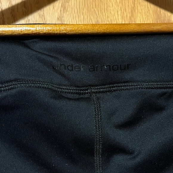 Under Armour Jet Black Active Leggings - Picture 9 of 11